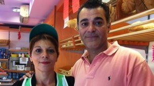 "Temo que las panaderías mueran en Italia", afirma el panadero Oreste Montalto. // Foto: BBC Mundo.