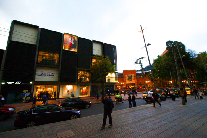 Zara en Bogotá. Fotografía: Jimmy Baikovicius (CC) 