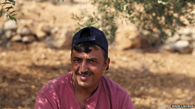  Para Abdullá Nassan, los olivos son un símbolo poderoso para los palestinos. // Foto: Jeremy Bowen.
