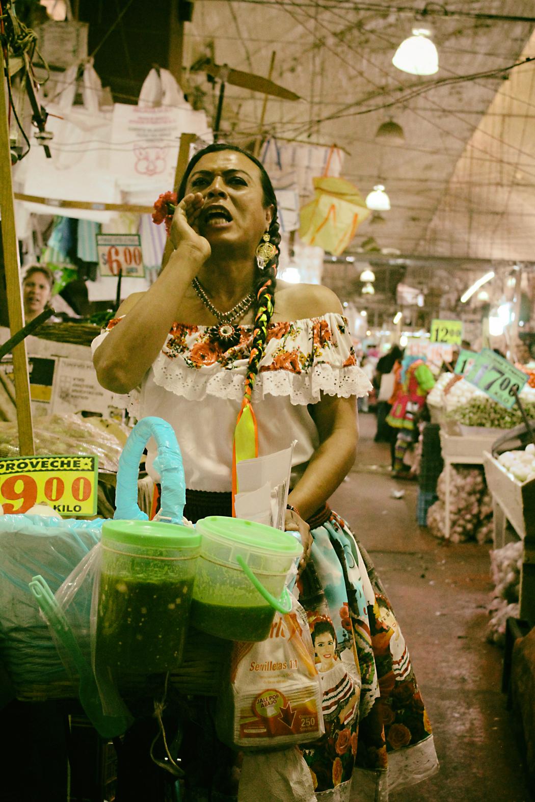 Marven, Lady tacos de canasta. // Foto: Memo Hojas.