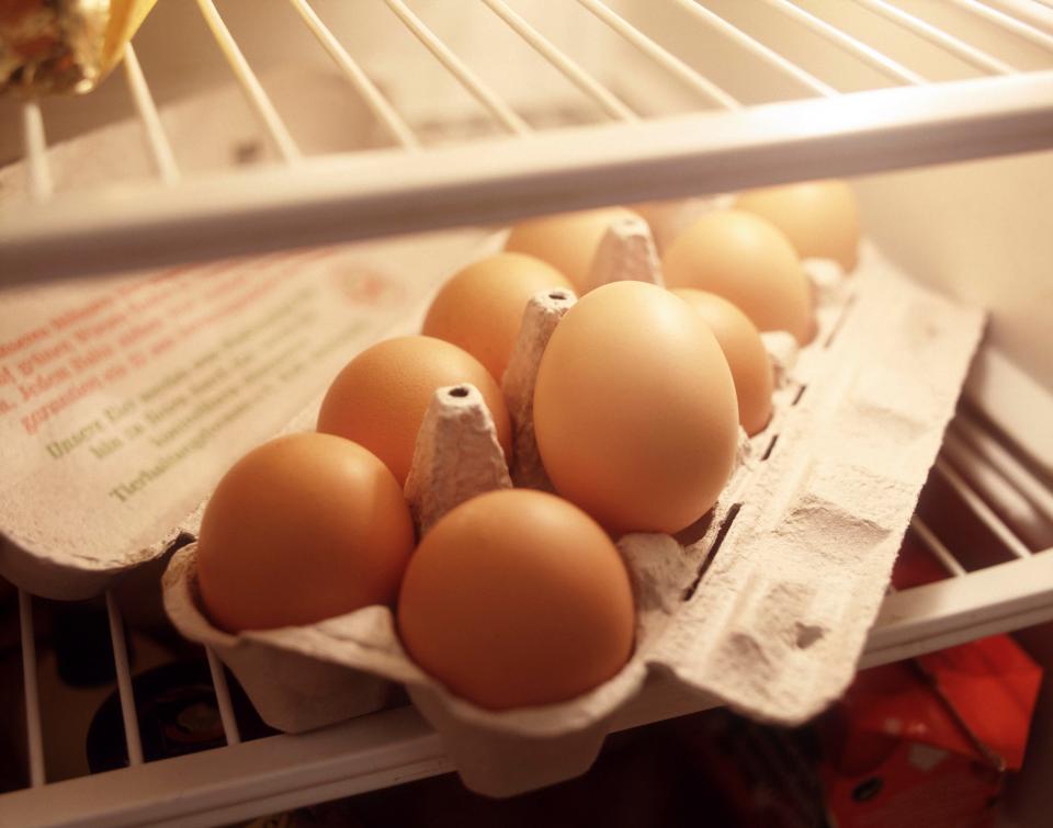 Cómo guardar correctamente los huevos para mantenerlos frescos: ¿van en el  refrigerador?