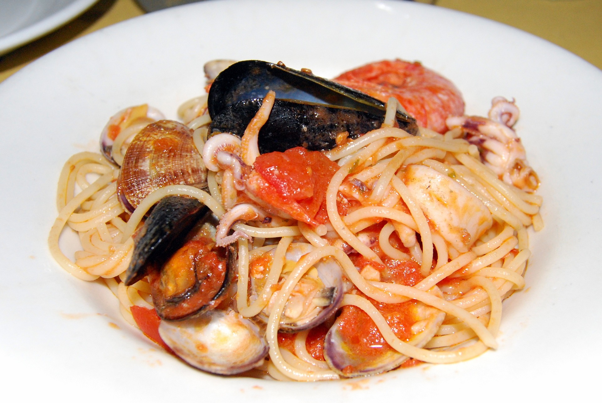 Spaguetti scoglio en la comida italiana.