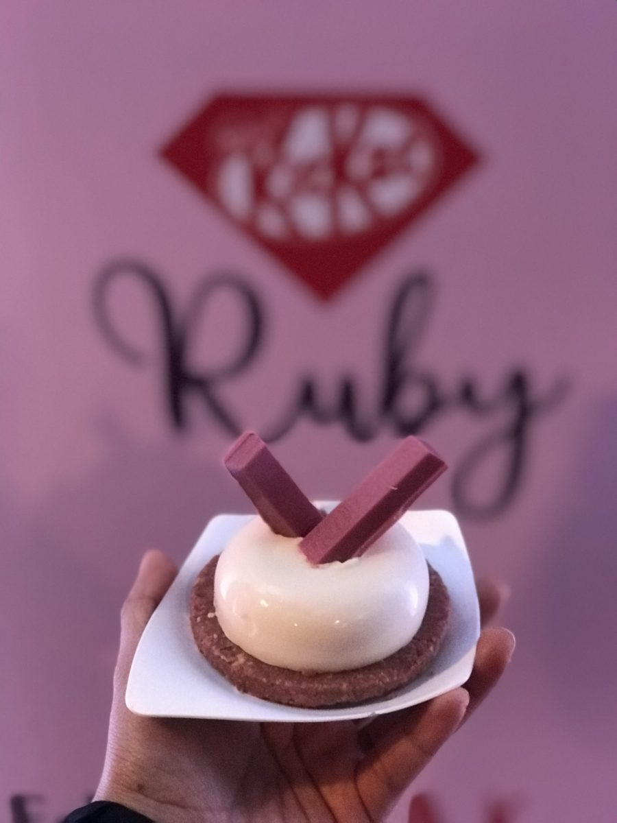 chocolate rosa kitkat