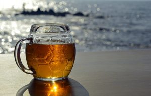 Dragón azul, cerveza mexicana con agua de mar