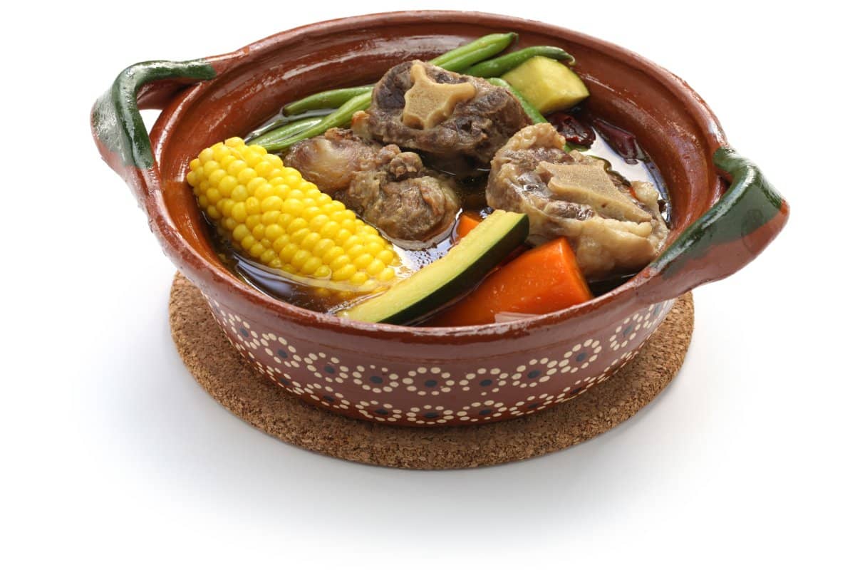 Caldo de res