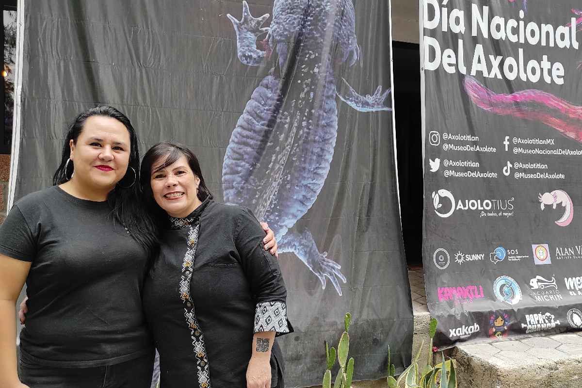 Audry Gutiérrez y Pamela Valencia en el Museo del Ajolote