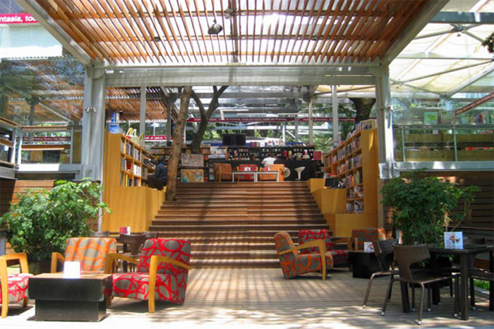 Librería Porrúa Chapultepec / cafebrerías