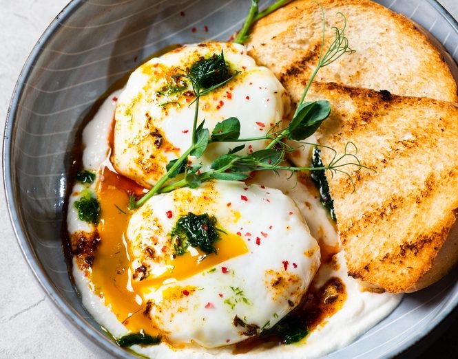 Te vamos a enseñar a hacer el huevo poché perfecto en microondas