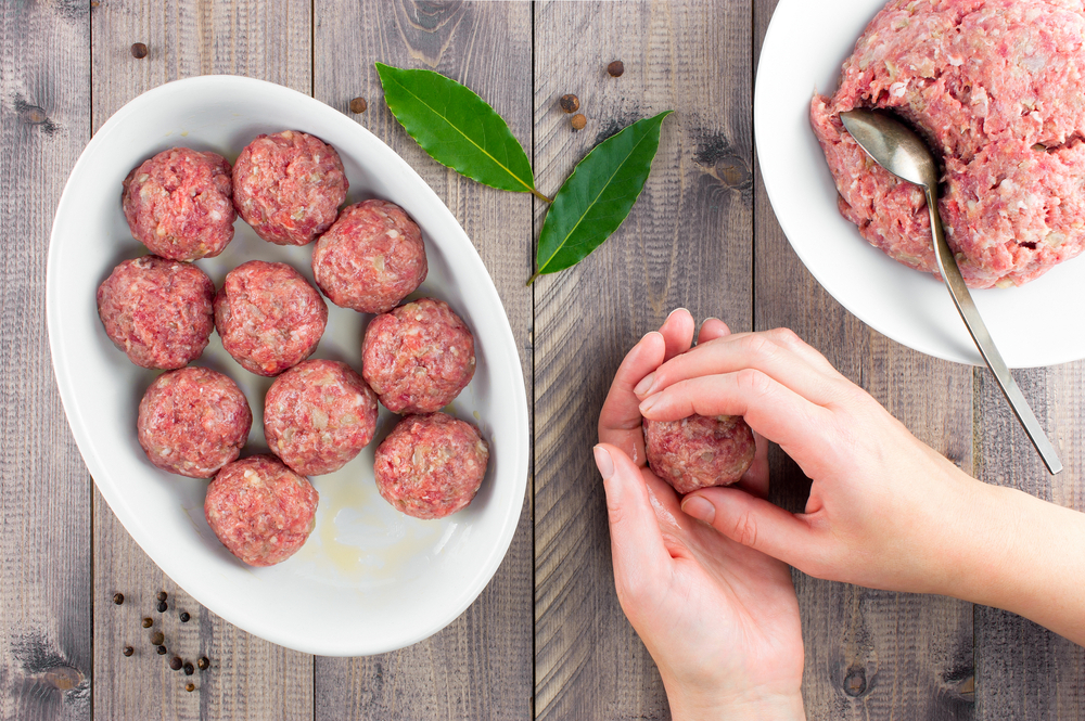 Cómo hacer albóndigas de res o cerdo