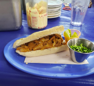 torta de cochinita pibil, una de las comidas típicas de Yucatán.