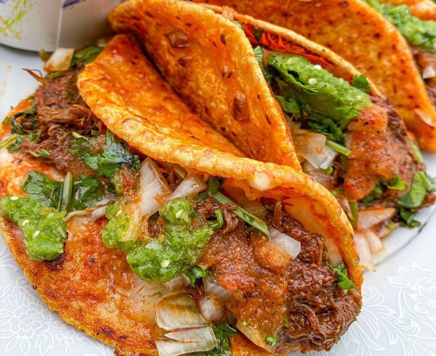 los mejores lugares para comer en Tijuana un taco de birria