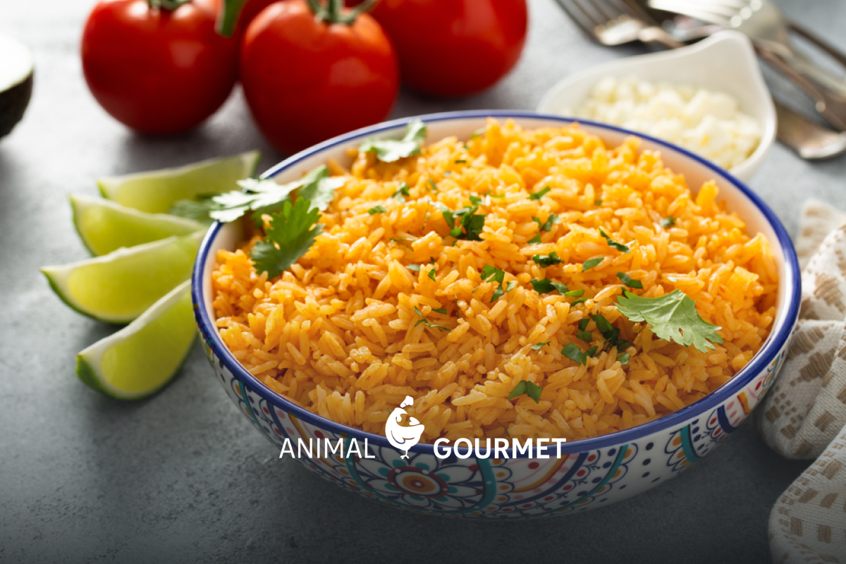 Cómo hacer arroz rojo es una de las grandes preguntas de la cocina mexicana.