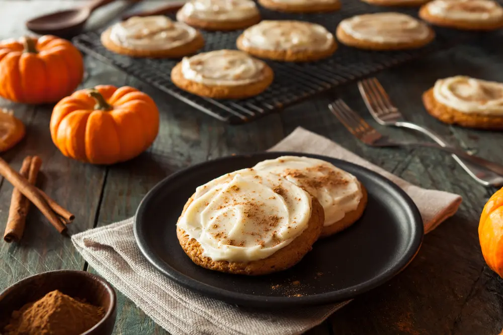 Galletas de calabaza con betún de queso crema