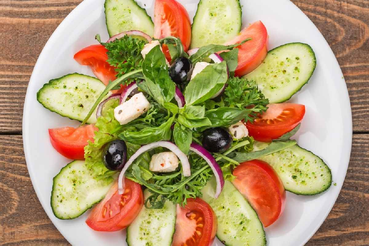 Ensalada De Pepino Y Cebolla Morada, Receta Que Estará En 10 Minutos ...