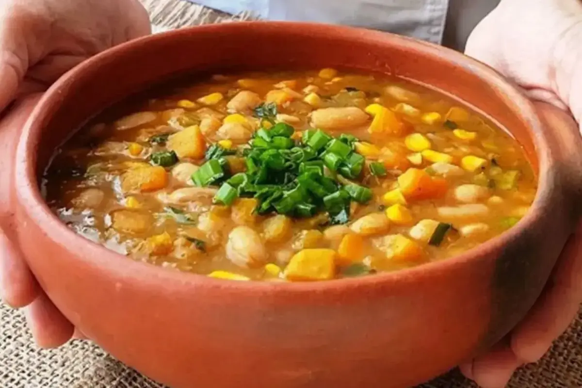 El locro es un de los platillos ancestrales de la comida argentina