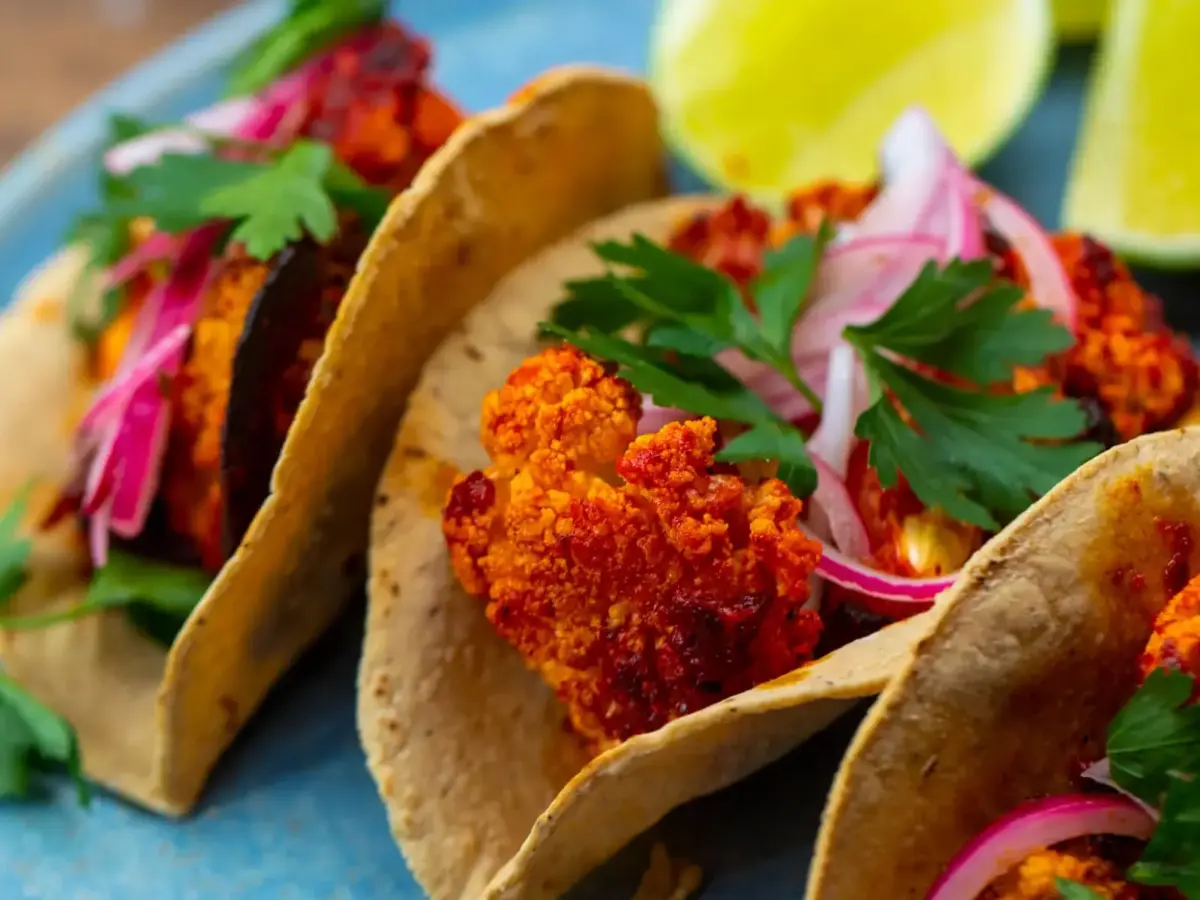 tacos de coliflor al pastor