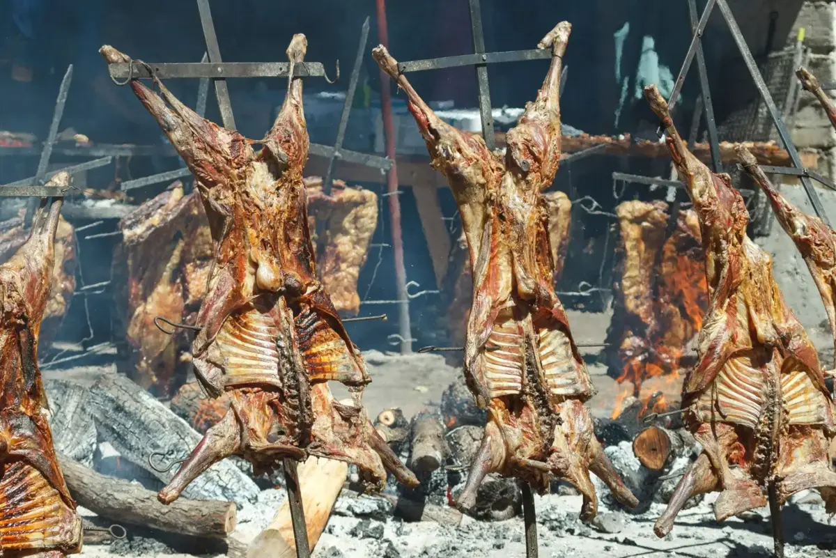 qué es el cordero patagónico, comida argentina