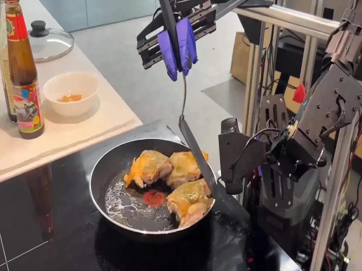 Aloha robot que hace de comer aprende por imitación. 