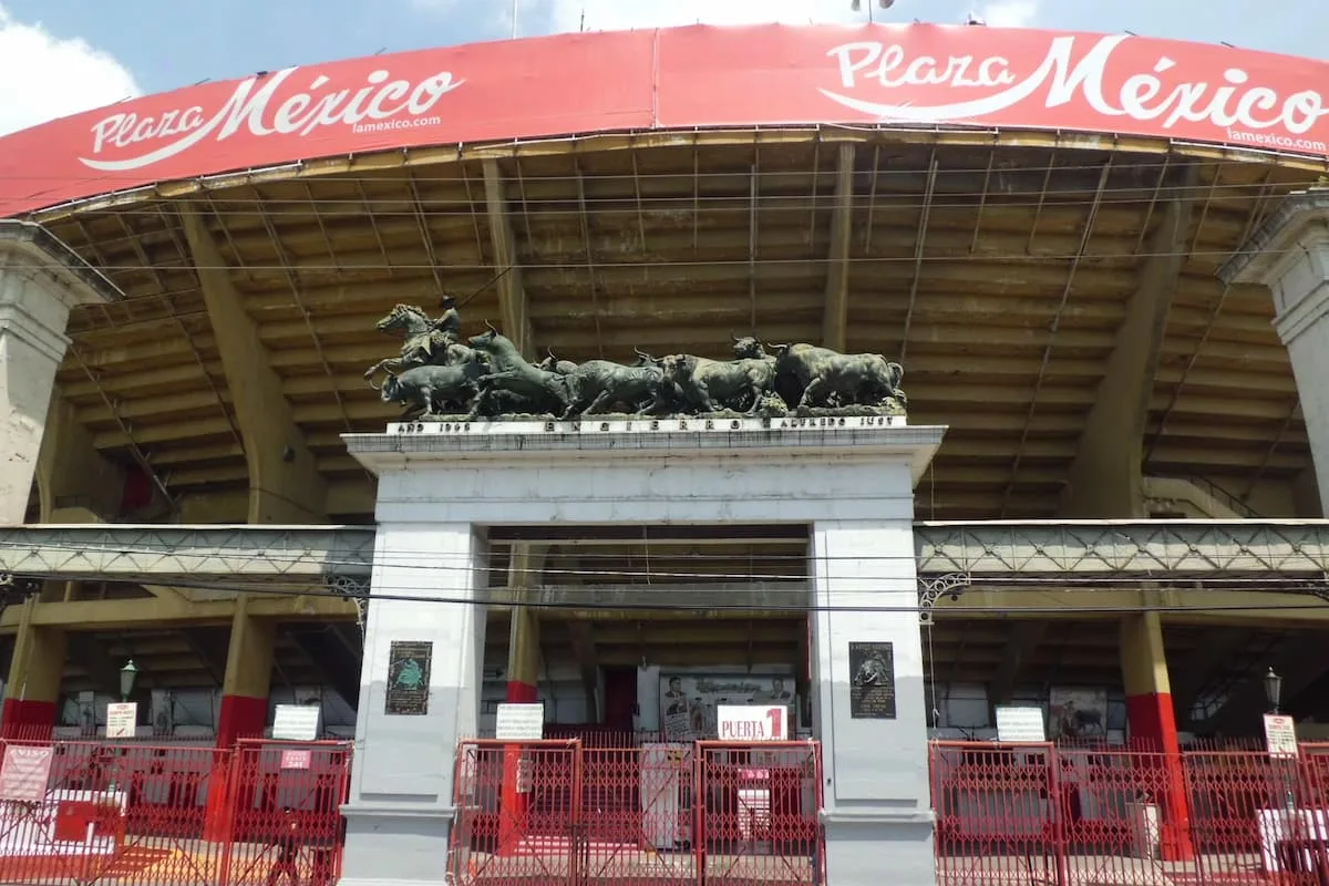 La icónica plaza de toros en la Ciudad de México es el lugar que vio nacer este manjar. 