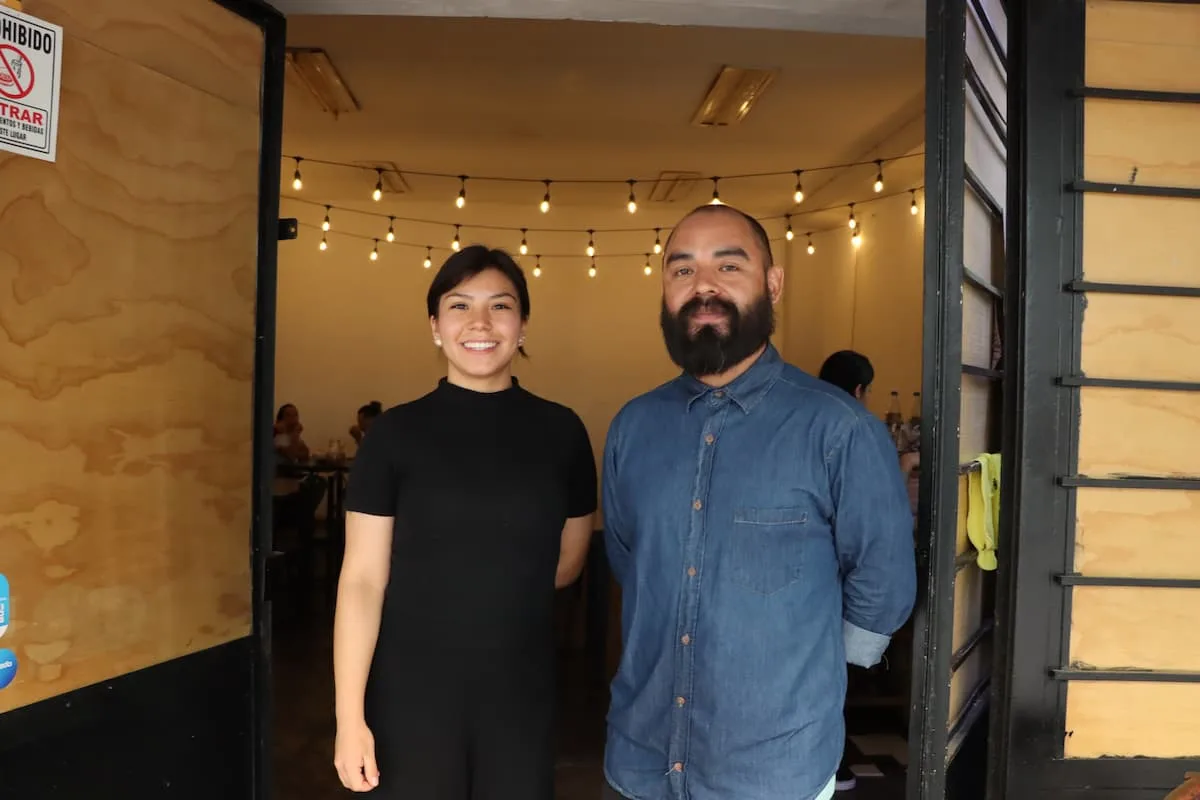 Gaby y Oscar crearon el concepto de El Gris, que busca cambiar los puntos negativos de la industria restaurantera.