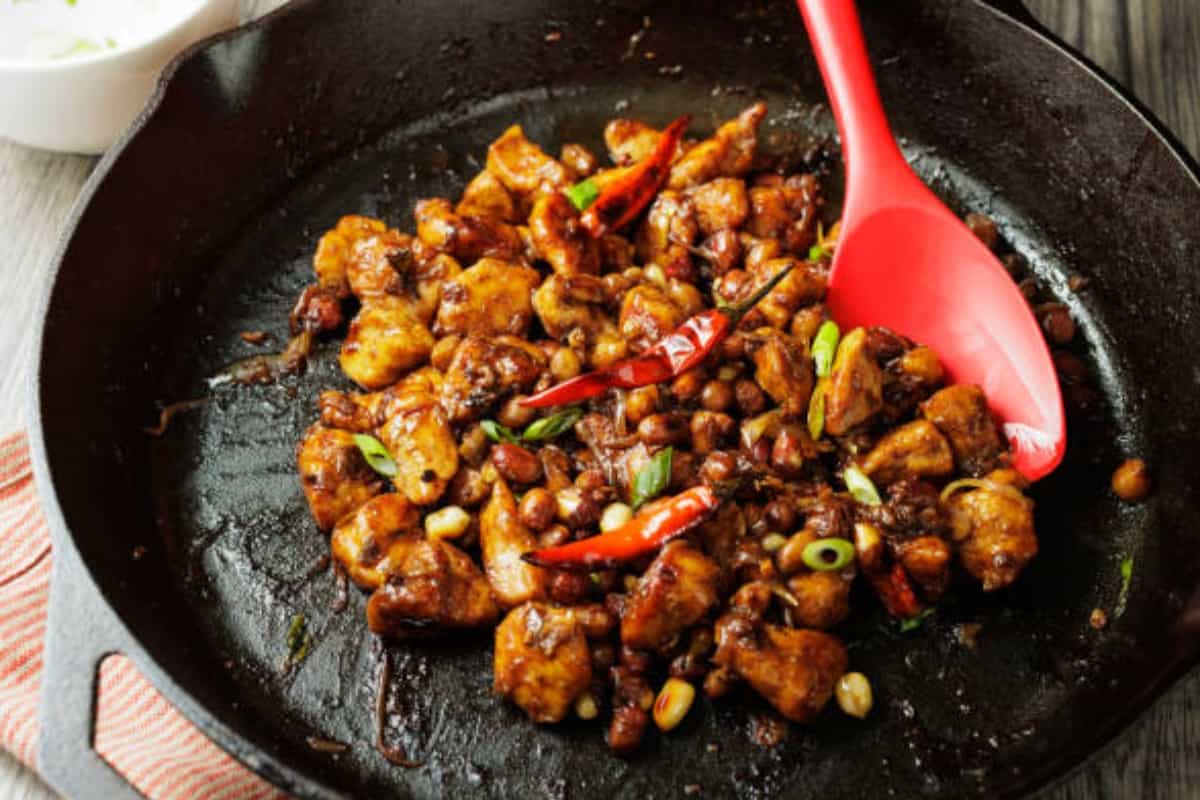 Como ocurre con tantos platos asiáticos o exóticos, la receta original se ha occidentalizado para adaptarse al paladar local. / Foto: iStock