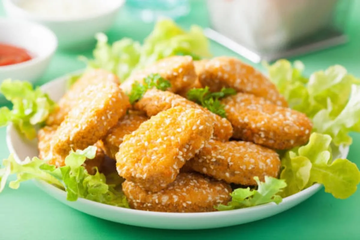 Una opción vegana y más ligera de nuggets hechos en casa. / Foto: iStock