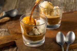 La palabra «Affogato» en italiano significa «ahogado» o «sumergido». / Foto: Shutterstock