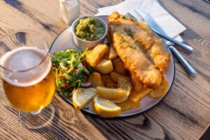 Se dice que el pescado frito fue introducido en las islas británicas por emigrantes judíos provenientes de España y de Portugal. / Foto: iStock