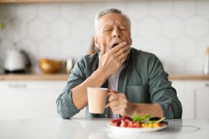 el buen sueño está vinculado con comer bien