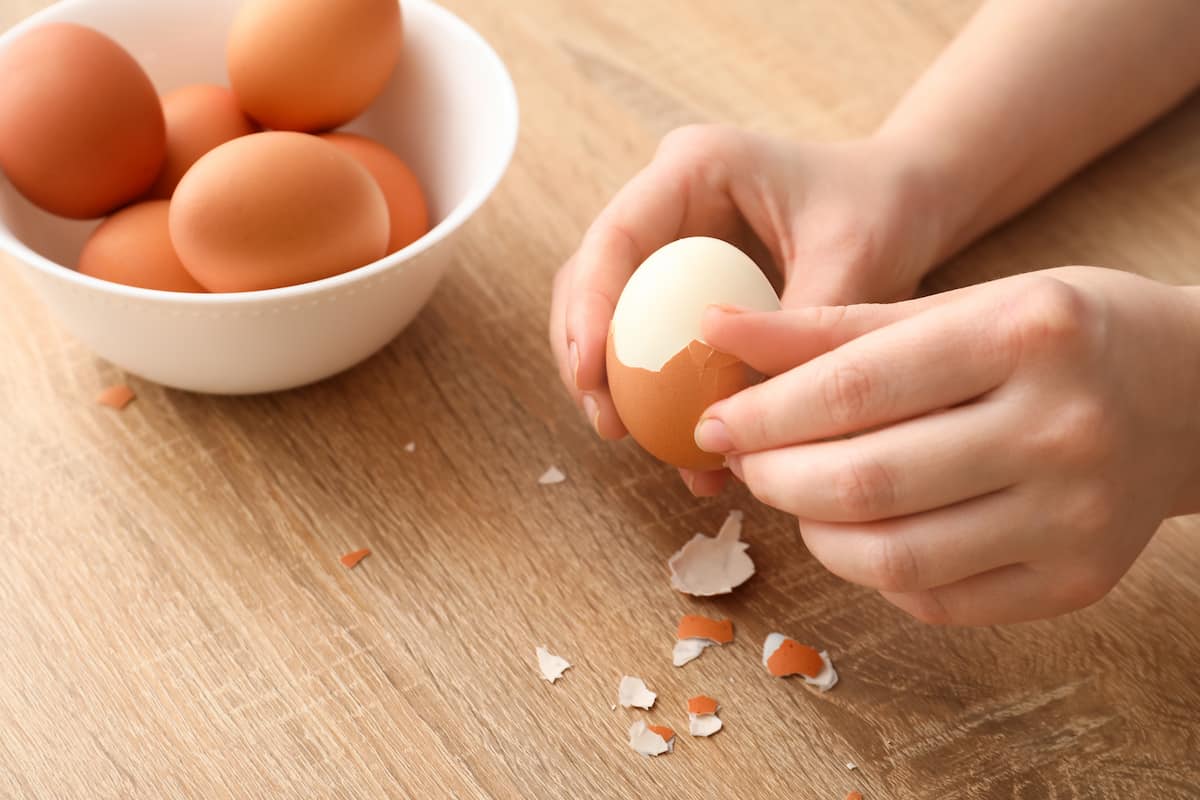 más consejos para pelar huevos cocidos 