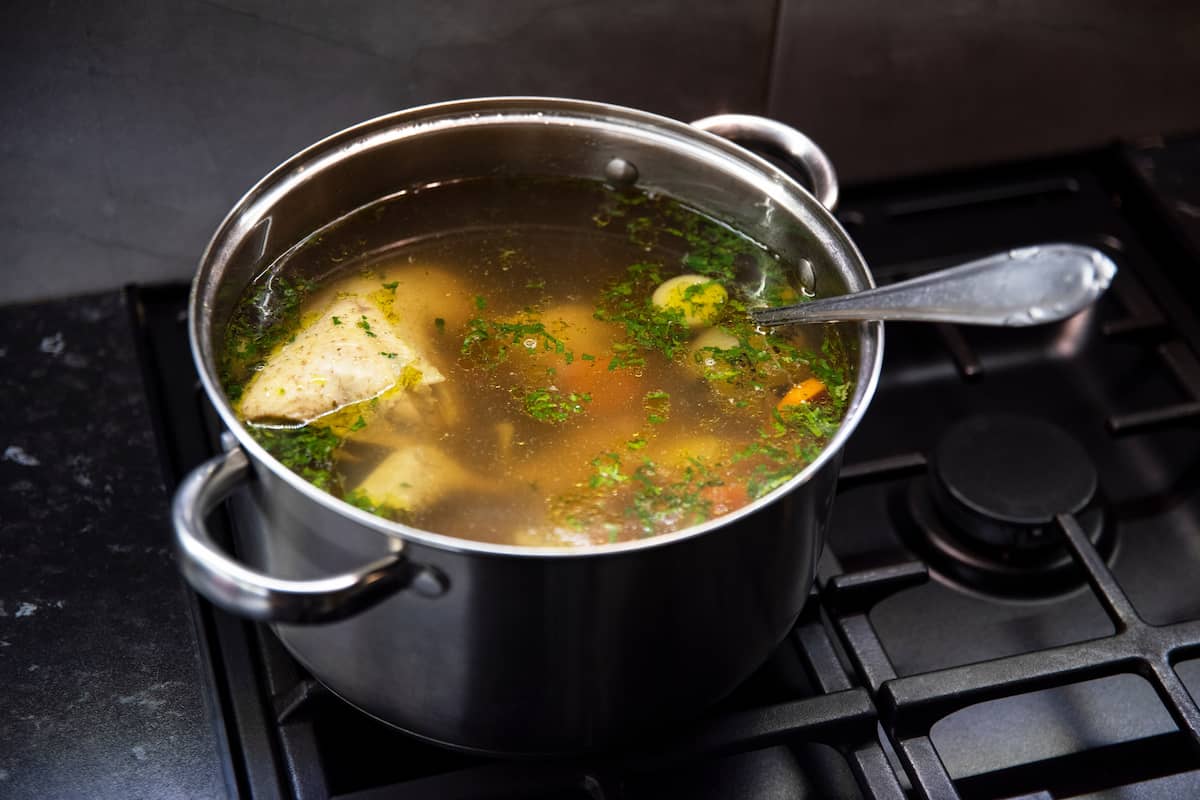 Receta de caldo de pollo