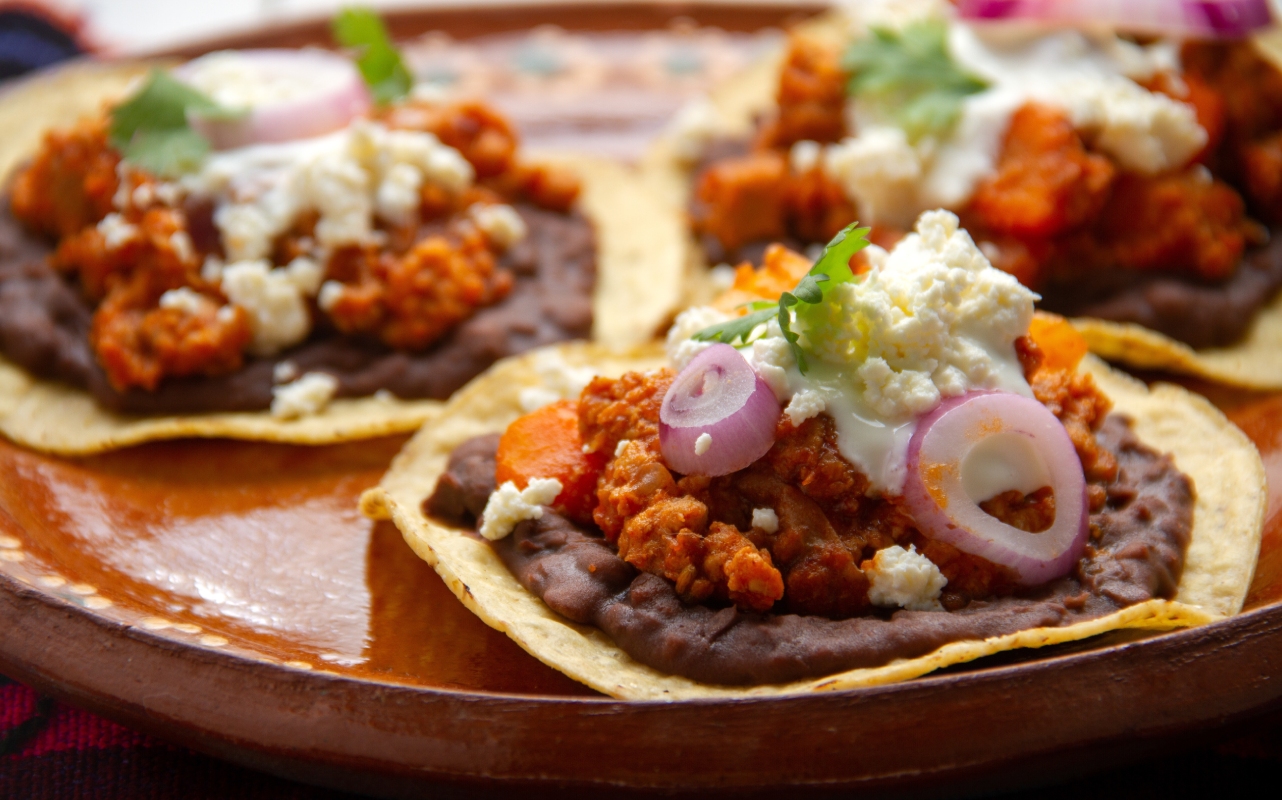 Recetas de guisados para tostadas mexicanas.