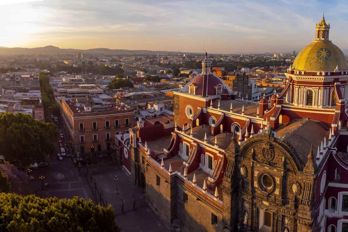 lugares para comer enchiladas agustinas en Puebla