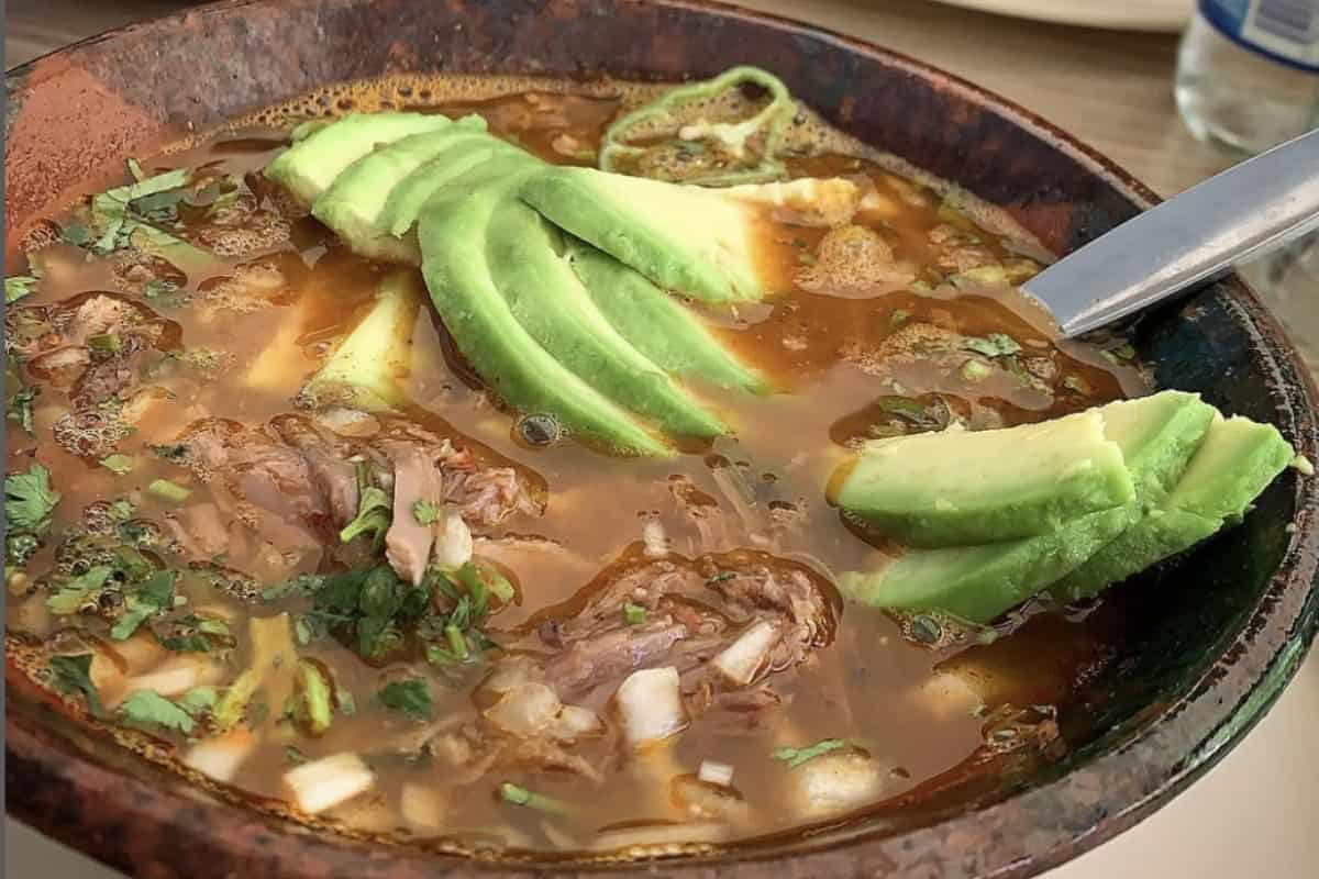 Apapáchate en estos lugares con las mejores sopas y caldos mexicanos.