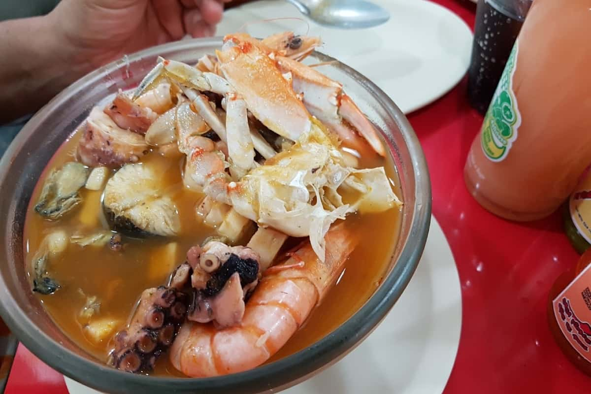 Apapáchate en estos lugares con las mejores sopas y caldos mexicanos.