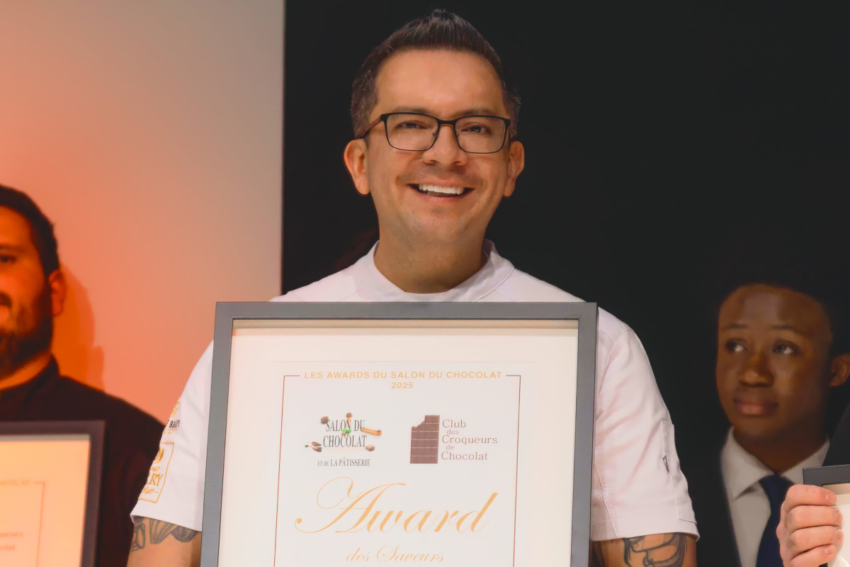 chef JoséRa Castillo ganador del premio en el Salón de Chocolate en París