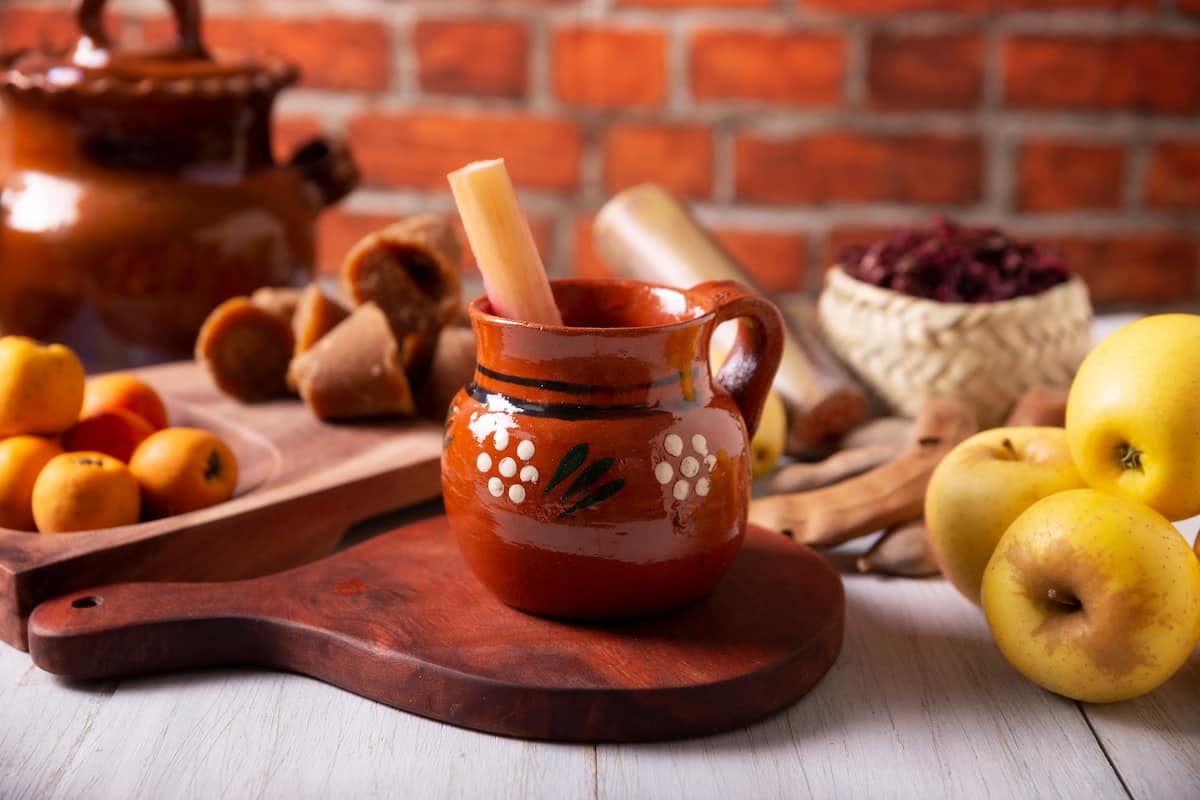 cómo hacer ponche de frutas para Navidad para 10 litros