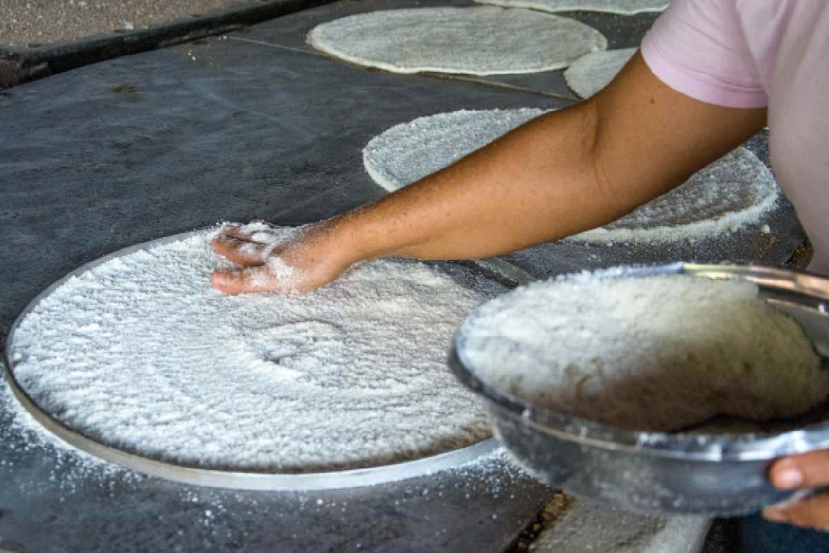 El casabe de Cuba es un platillo hecho a base de harina de yuca que acompaña a cualquier comida.